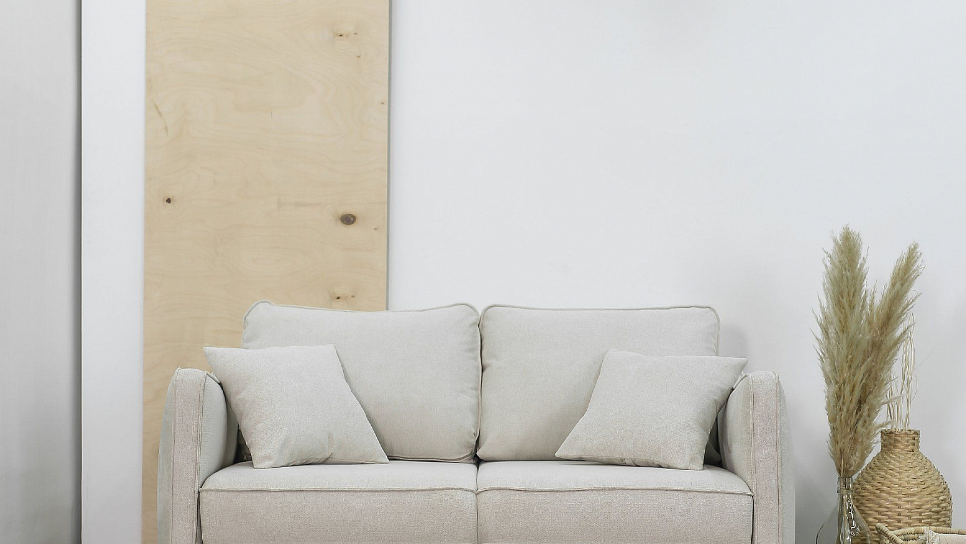 Какой диван лучше — пружинный или из пенополиуретана: обзор характеристик и советы по выбору